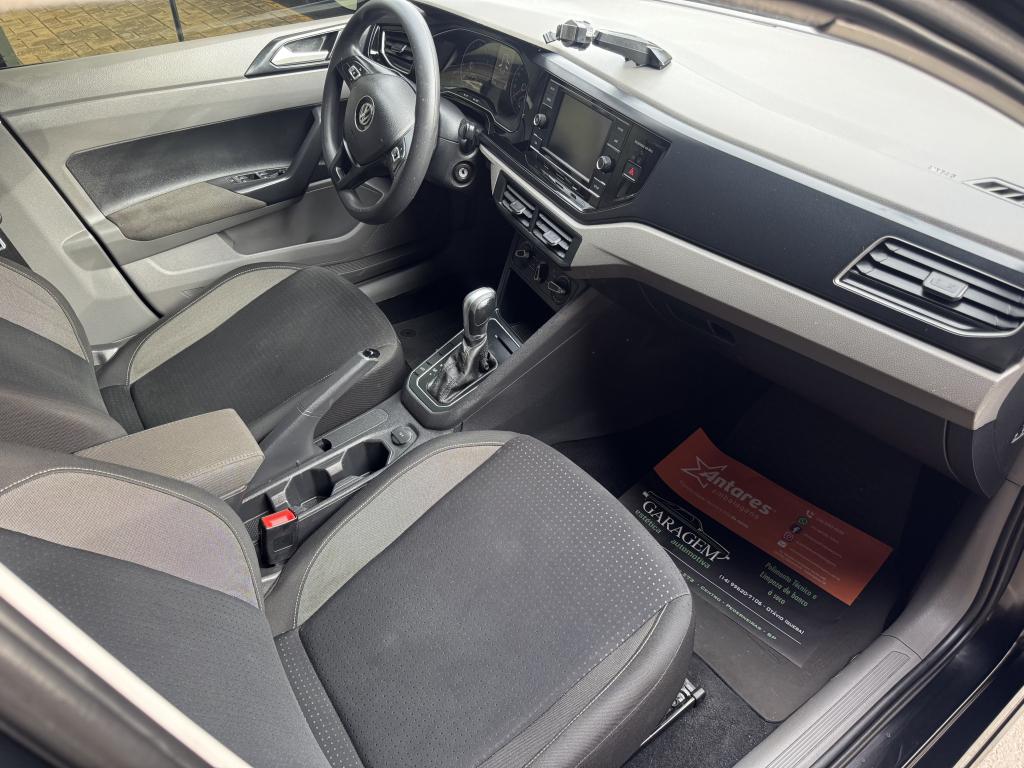 VOLKSWAGEN Polo Hatch - Foto