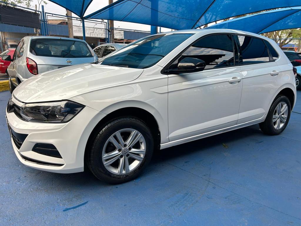 VOLKSWAGEN Polo Hatch - Foto