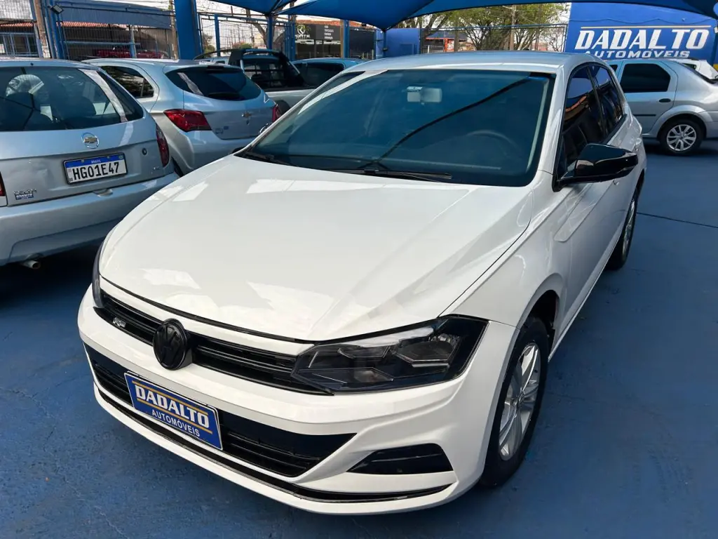 VOLKSWAGEN Polo Hatch - Foto