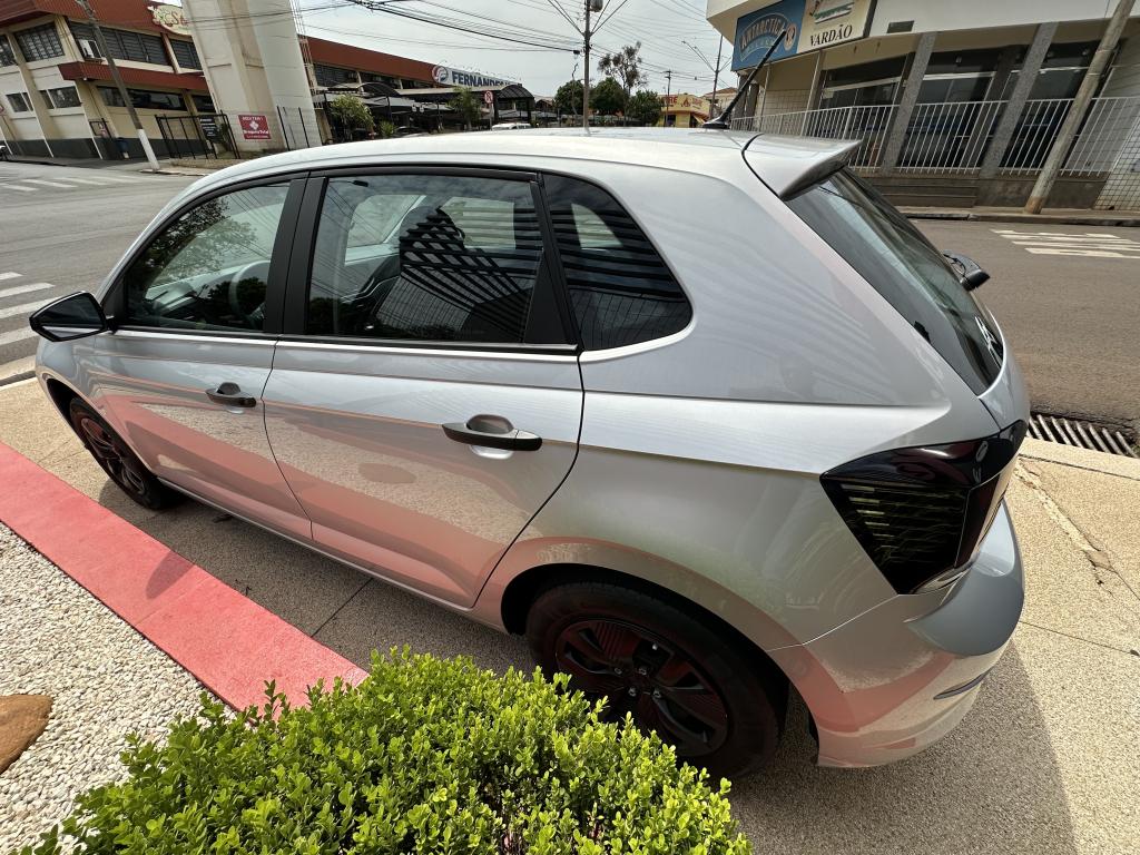 VOLKSWAGEN Polo Hatch - Foto