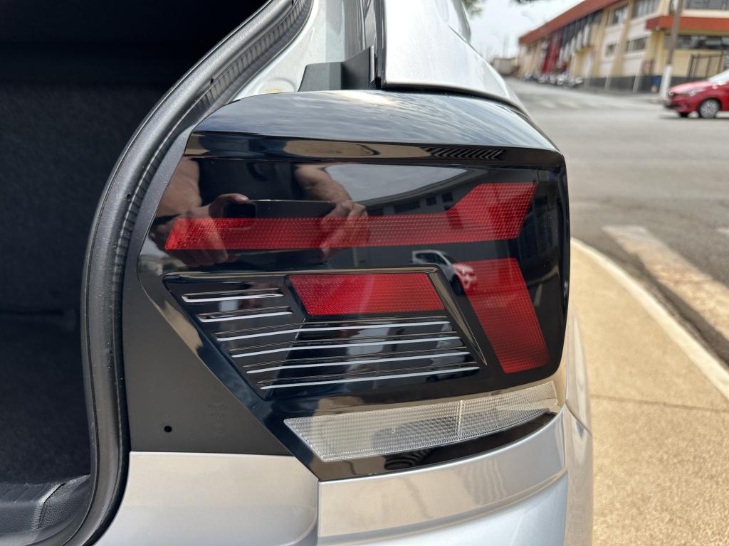 VOLKSWAGEN Polo Hatch - Foto