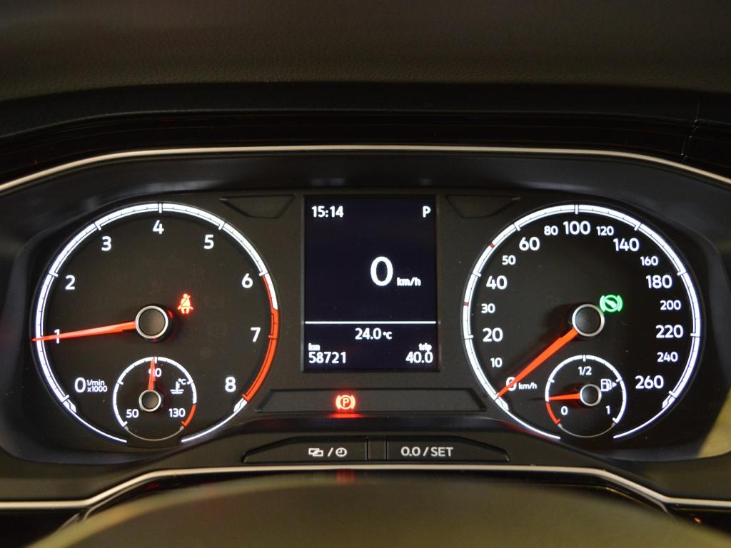 VOLKSWAGEN Polo Hatch - Foto