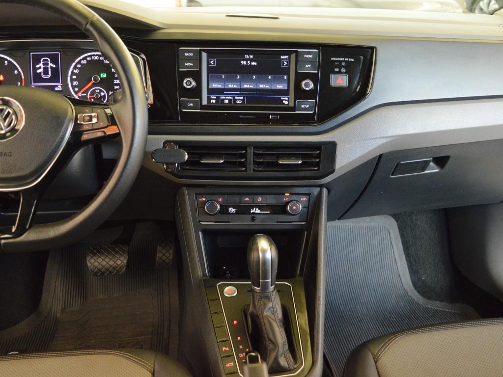 VOLKSWAGEN Polo Hatch - Foto