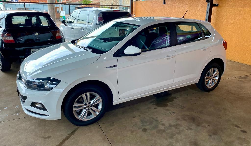 VOLKSWAGEN Polo Hatch - Foto