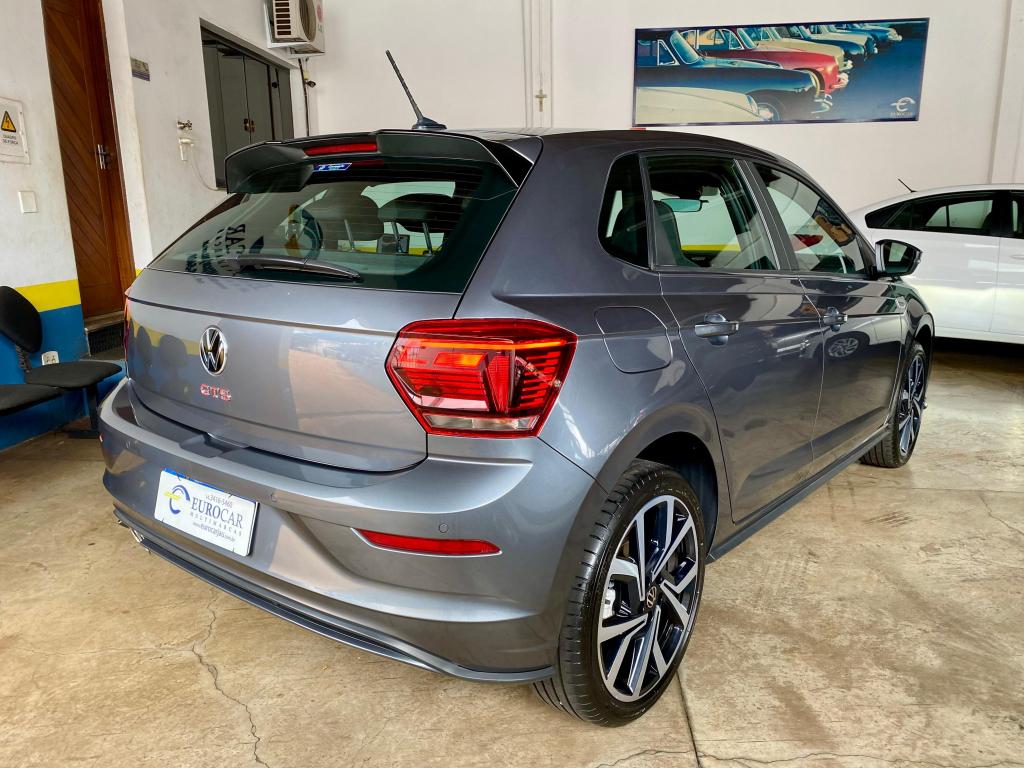 VOLKSWAGEN Polo Hatch - Foto