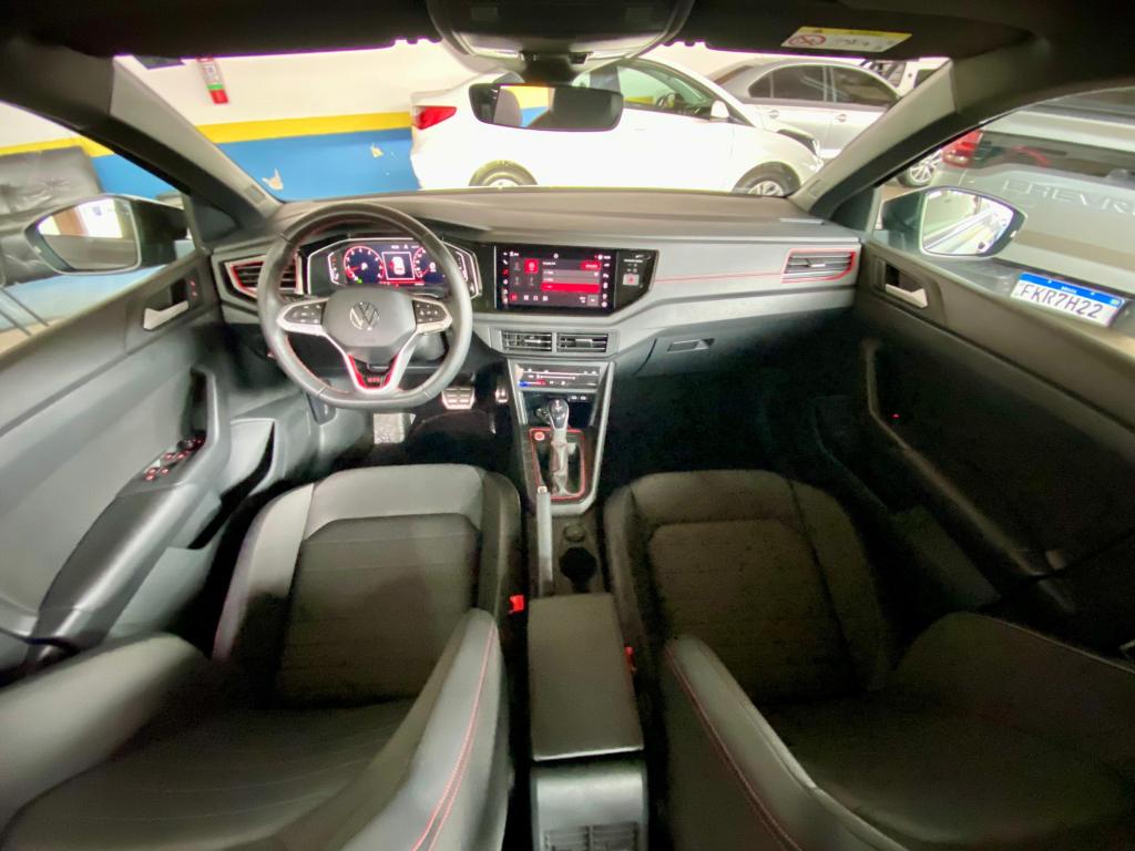 VOLKSWAGEN Polo Hatch - Foto