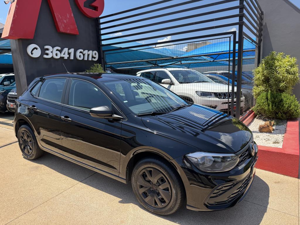 VOLKSWAGEN Polo Hatch - Foto