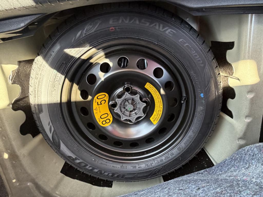 VOLKSWAGEN Polo Hatch - Foto