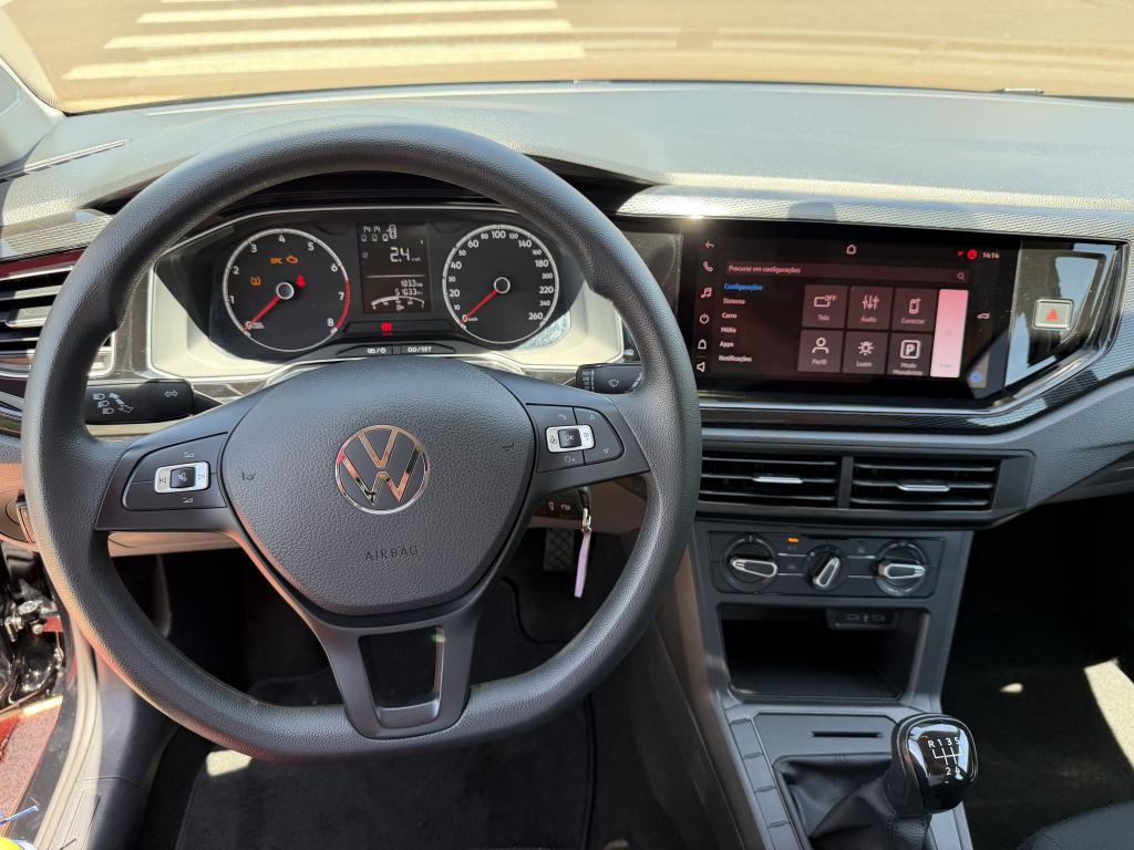 VOLKSWAGEN Polo Hatch - Foto