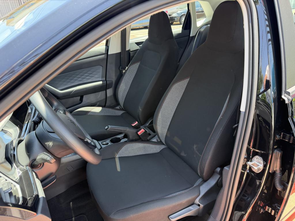 VOLKSWAGEN Polo Hatch - Foto