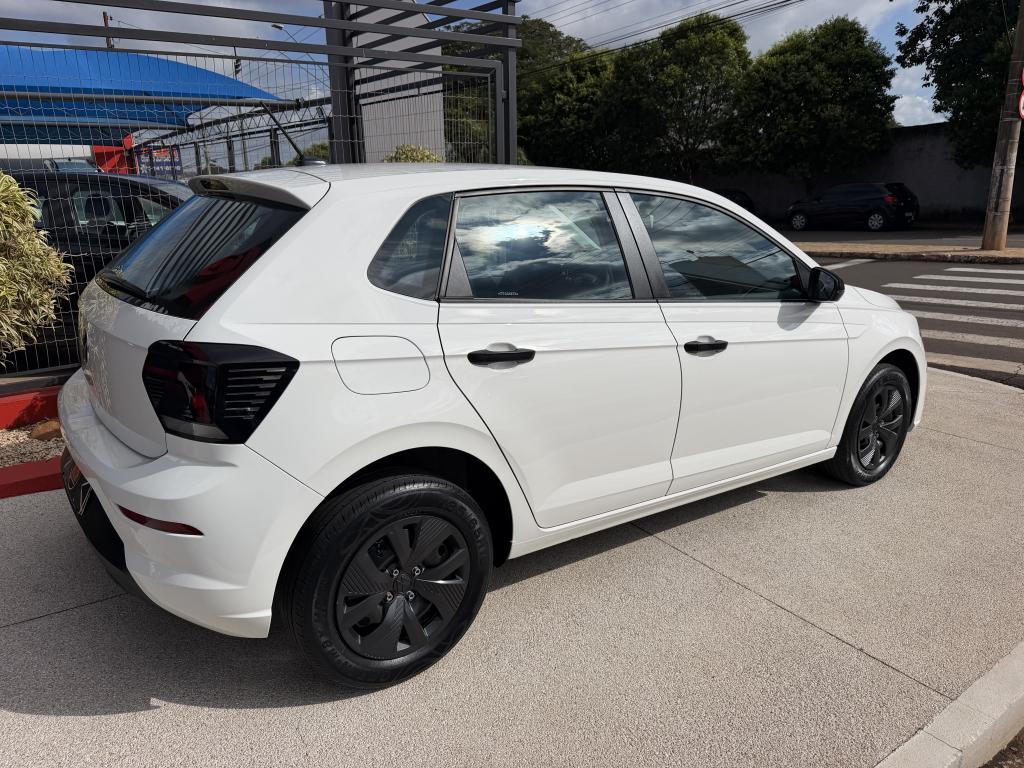 VOLKSWAGEN Polo Hatch - Foto