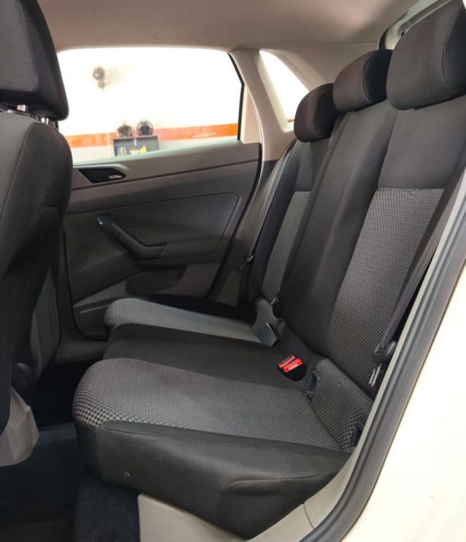 VOLKSWAGEN Polo Hatch - Foto