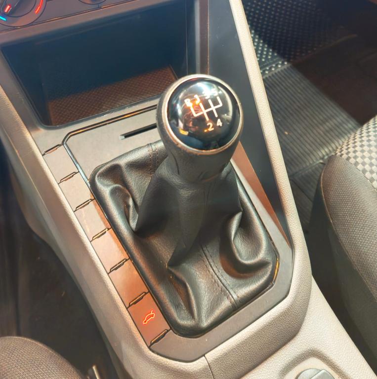 VOLKSWAGEN Polo Hatch - Foto