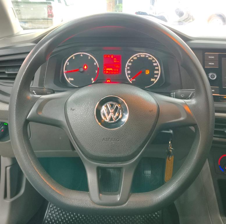 VOLKSWAGEN Polo Hatch - Foto