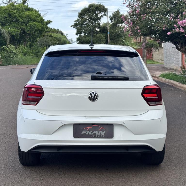 VOLKSWAGEN Polo Hatch - Foto