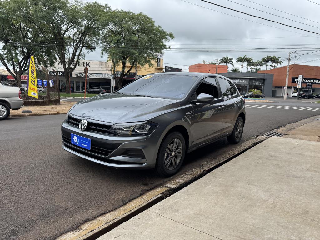 VOLKSWAGEN Polo Hatch - Foto