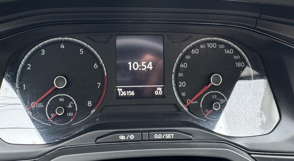 VOLKSWAGEN Polo Hatch - Foto