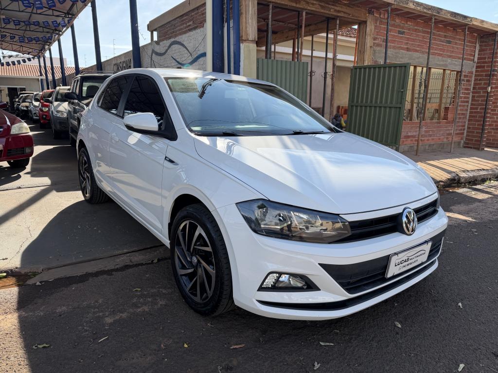 VOLKSWAGEN Polo Hatch