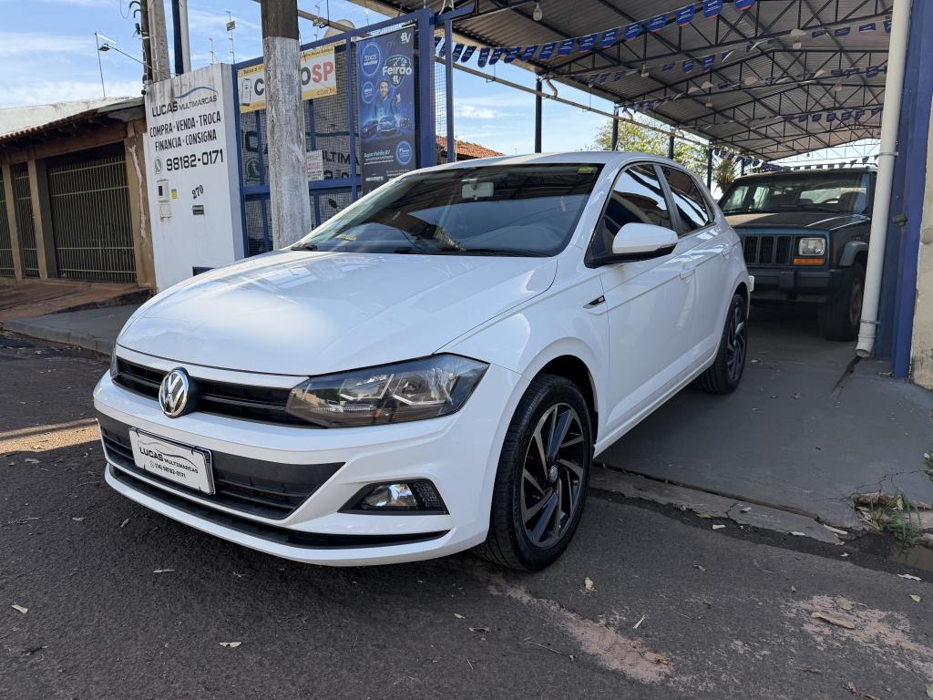 VOLKSWAGEN Polo Hatch - Foto