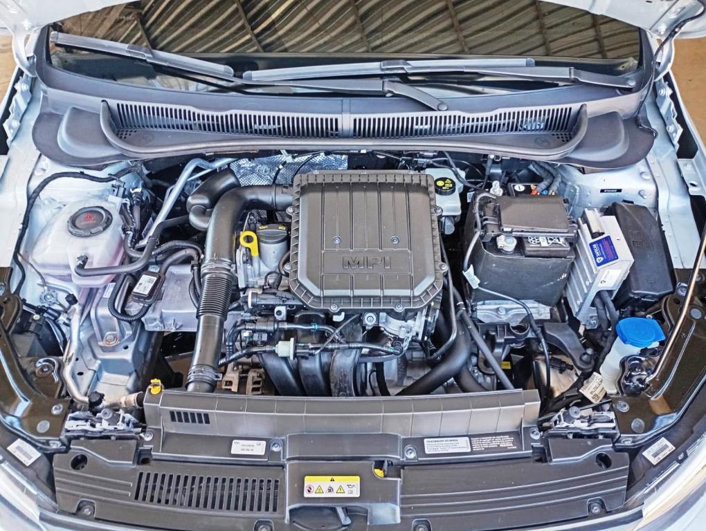 VOLKSWAGEN Polo Hatch - Foto