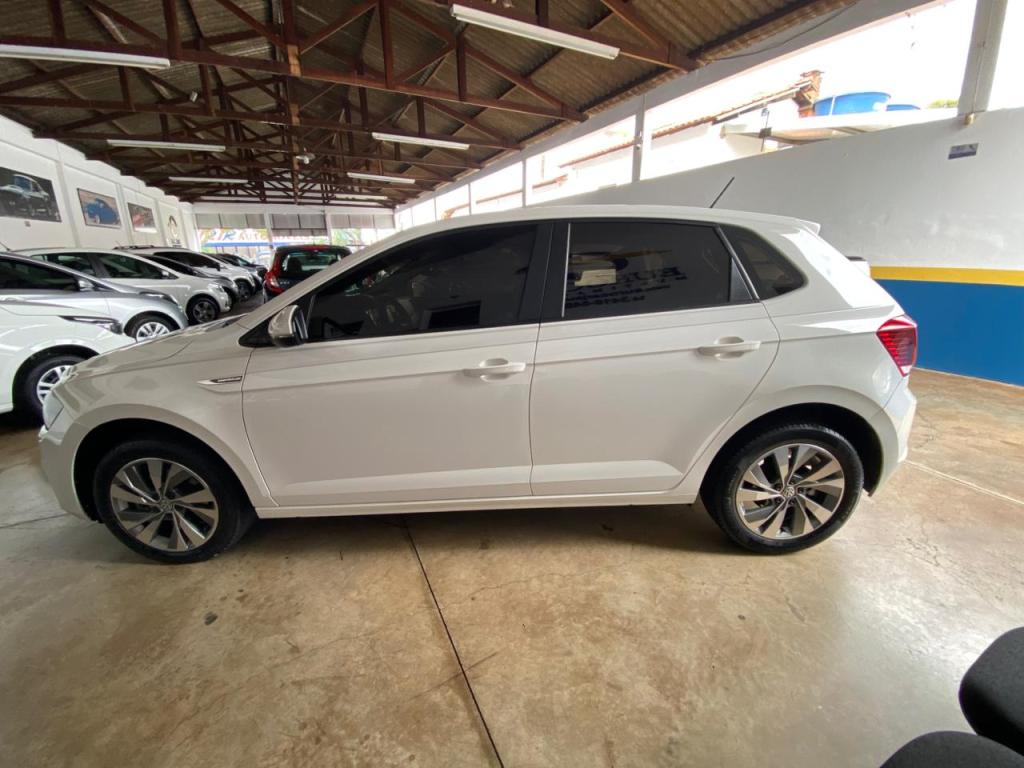 VOLKSWAGEN Polo Hatch - Foto