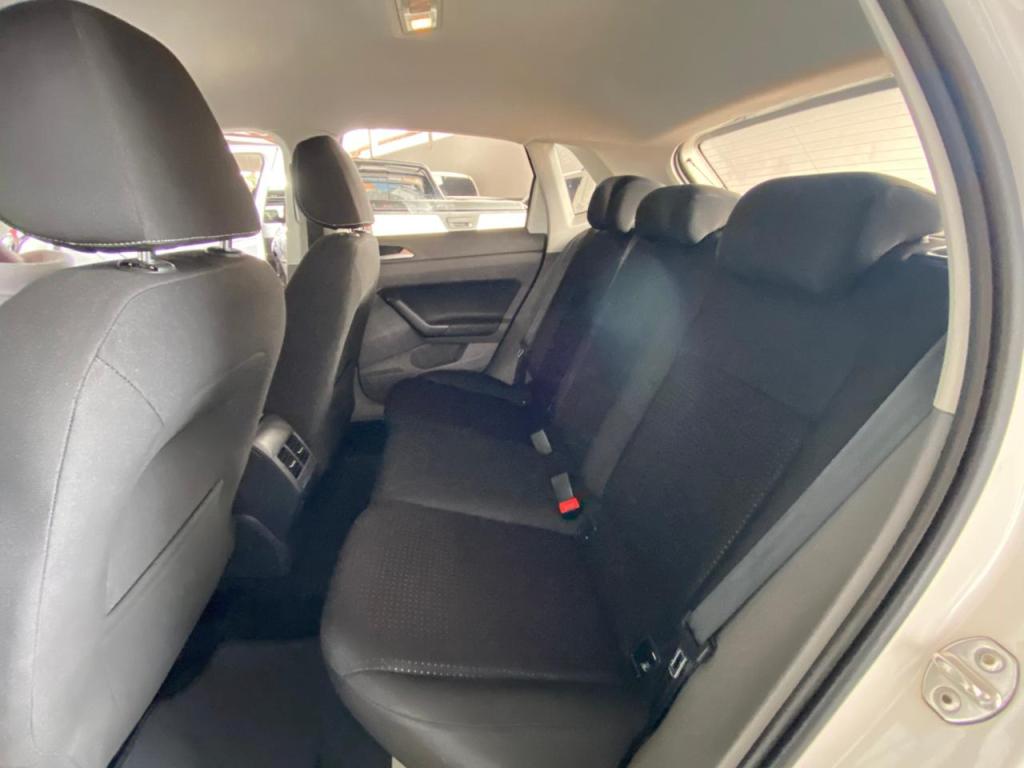 VOLKSWAGEN Polo Hatch - Foto