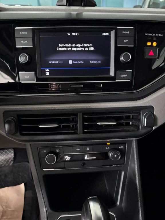 VOLKSWAGEN Polo Hatch - Foto