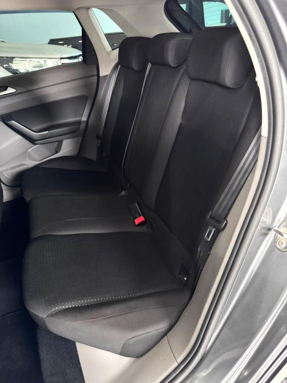 VOLKSWAGEN Polo Hatch - Foto