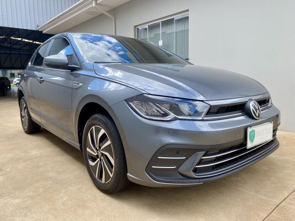 VOLKSWAGEN Polo Hatch - Foto