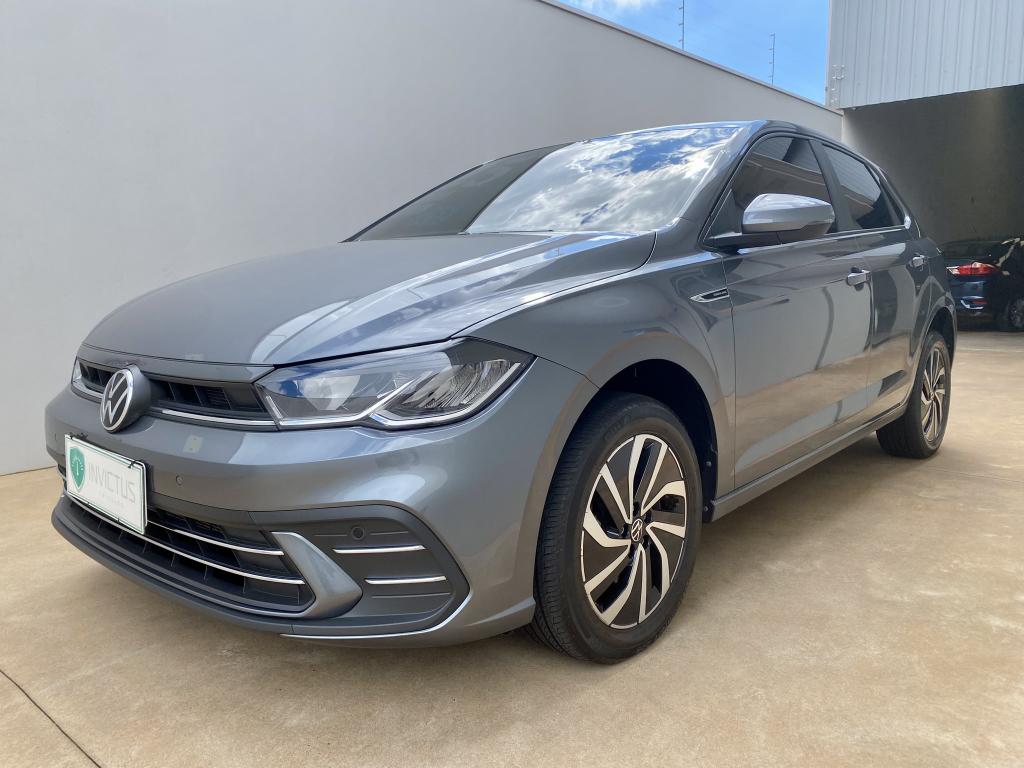 VOLKSWAGEN Polo Hatch - Foto