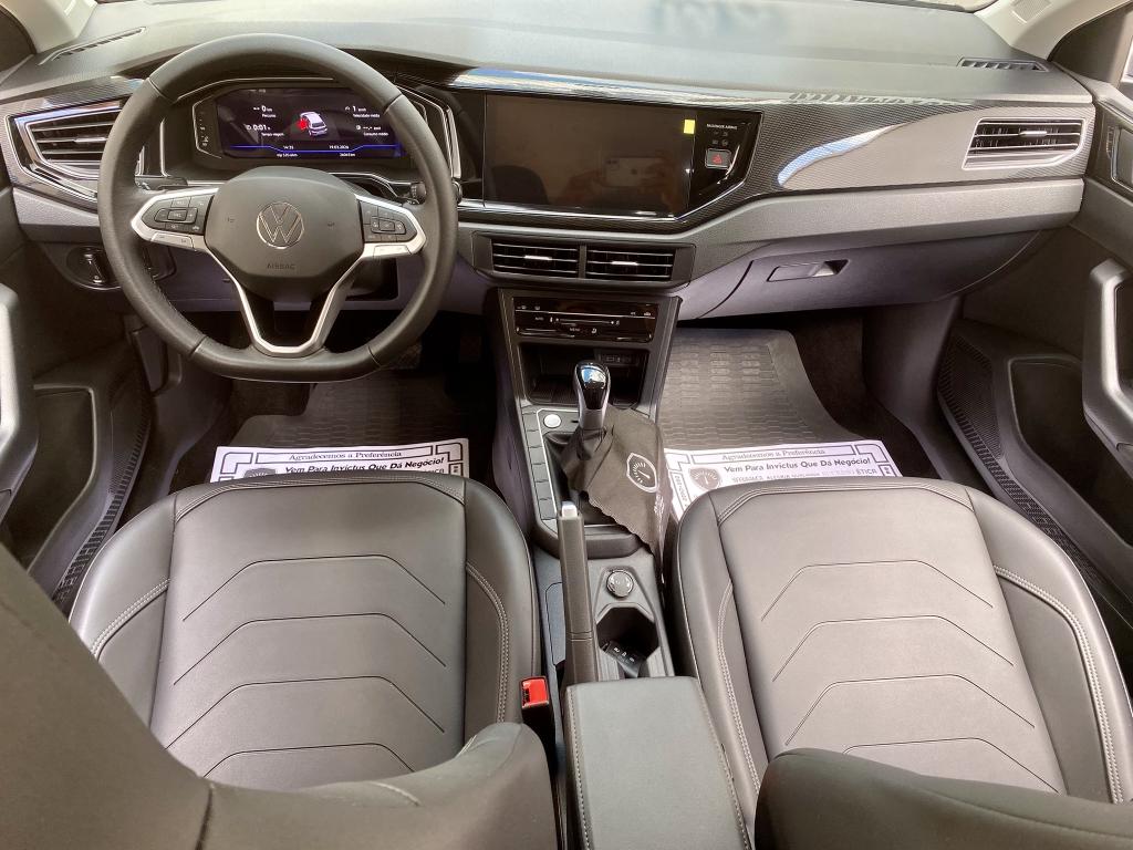 VOLKSWAGEN Polo Hatch - Foto