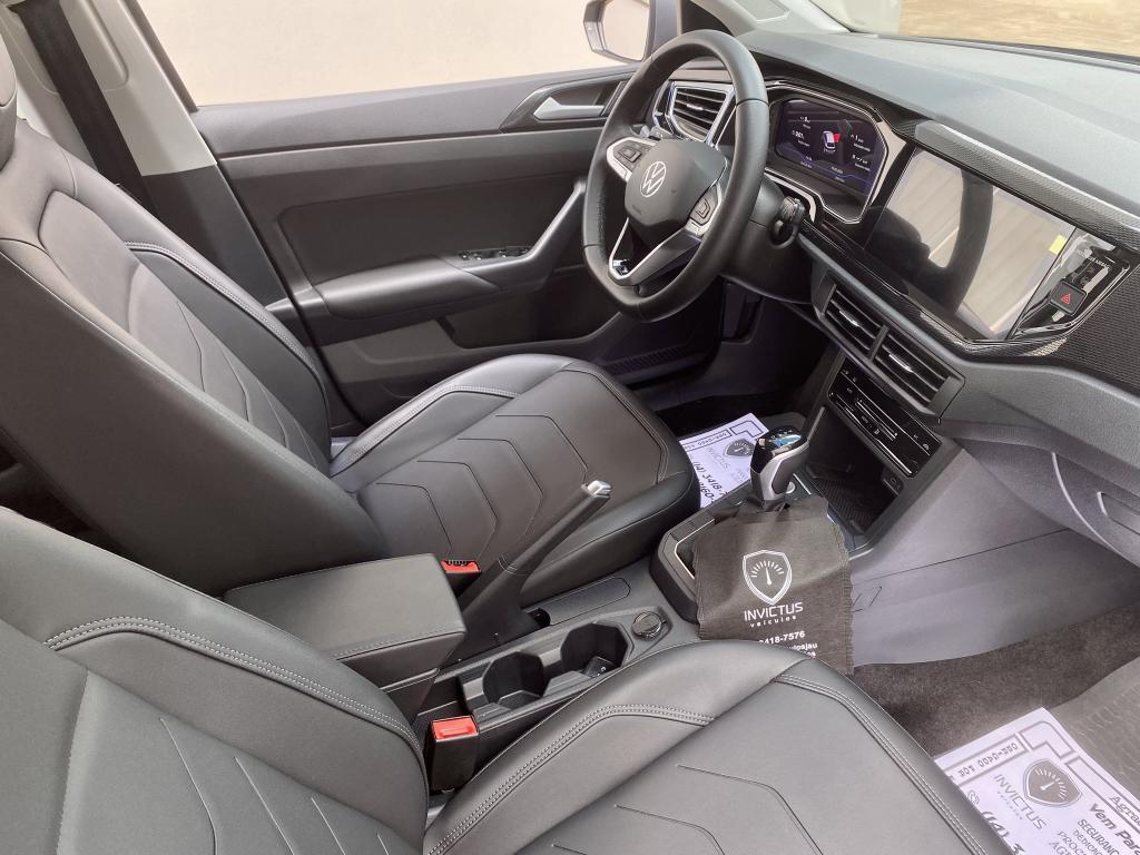 VOLKSWAGEN Polo Hatch - Foto