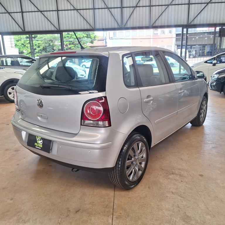 VOLKSWAGEN Polo Hatch - Foto