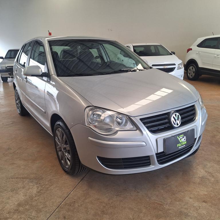 VOLKSWAGEN Polo Hatch - Foto