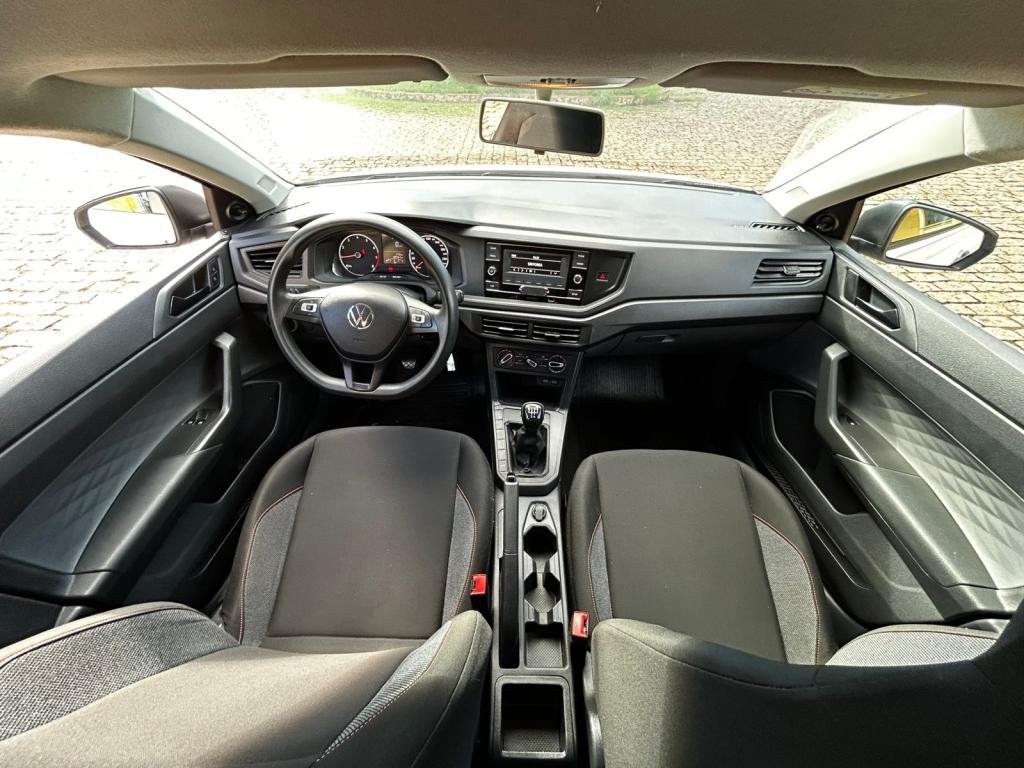 VOLKSWAGEN Polo Hatch - Foto