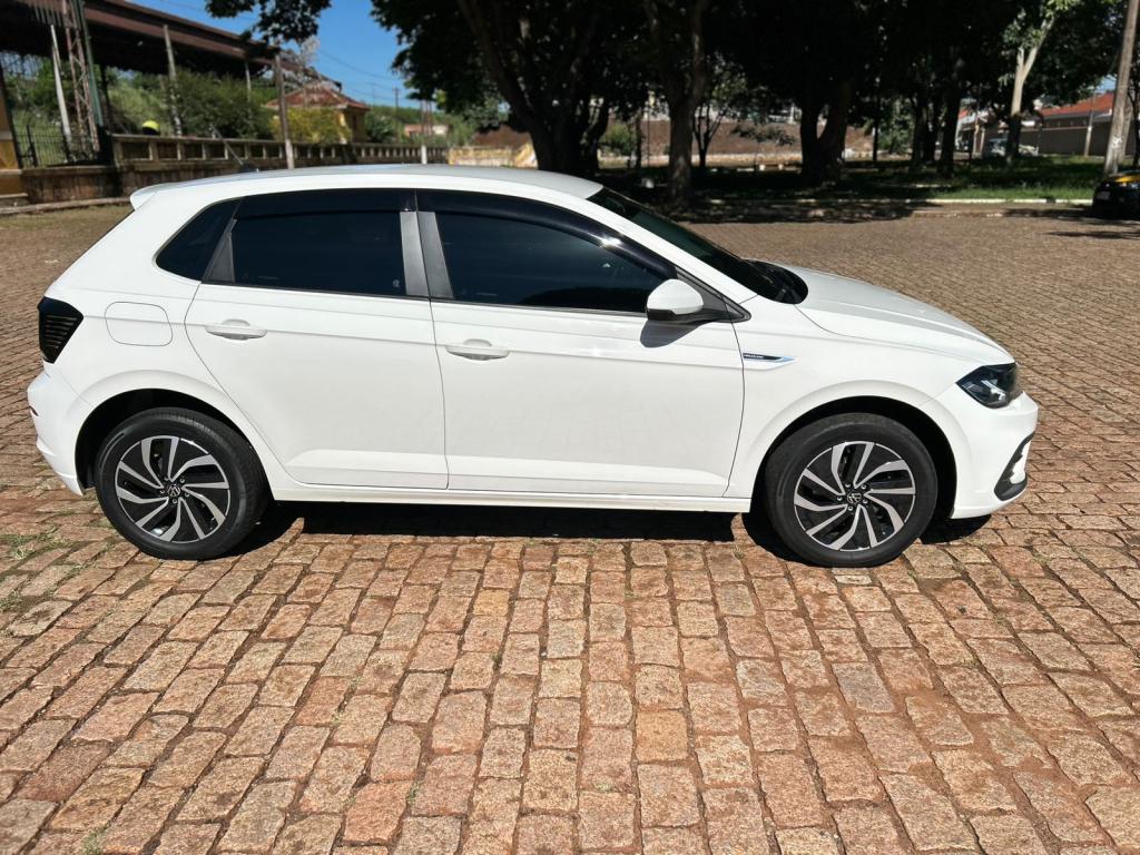 VOLKSWAGEN Polo Hatch - Foto