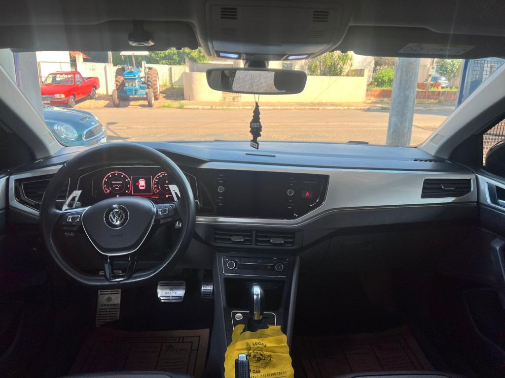 VOLKSWAGEN Polo Hatch - Foto