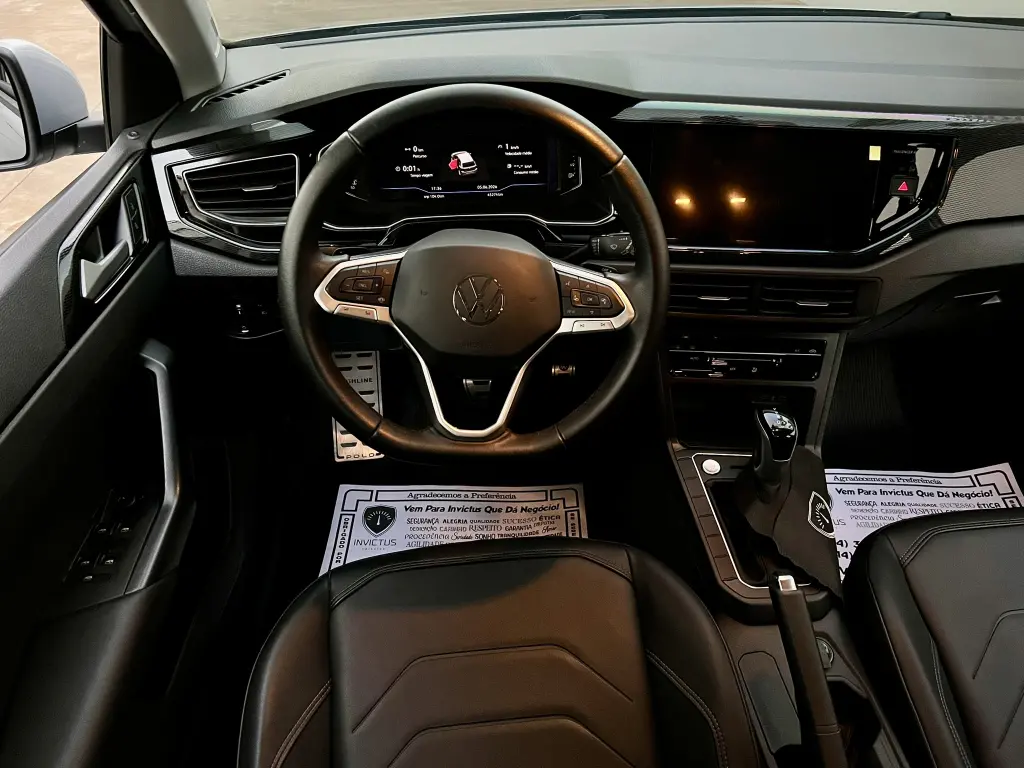 VOLKSWAGEN Polo Hatch - Foto