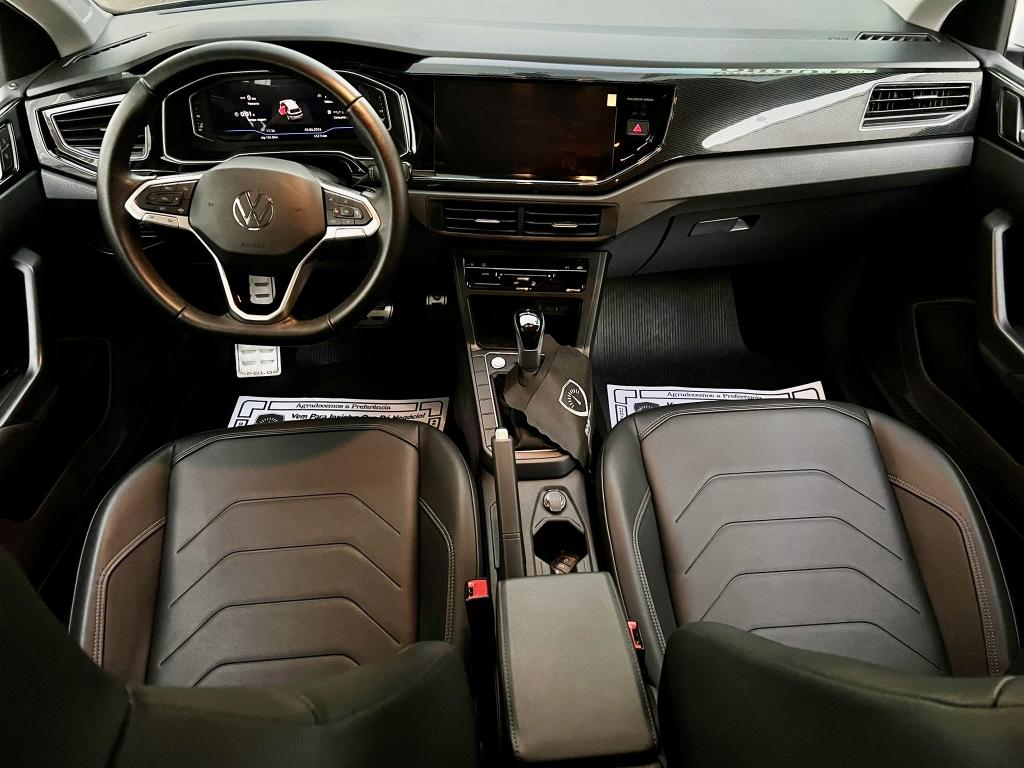VOLKSWAGEN Polo Hatch - Foto