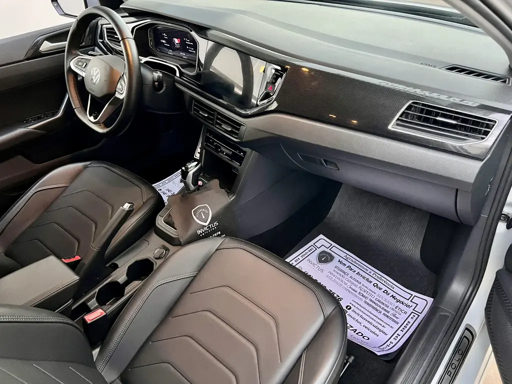 VOLKSWAGEN Polo Hatch - Foto