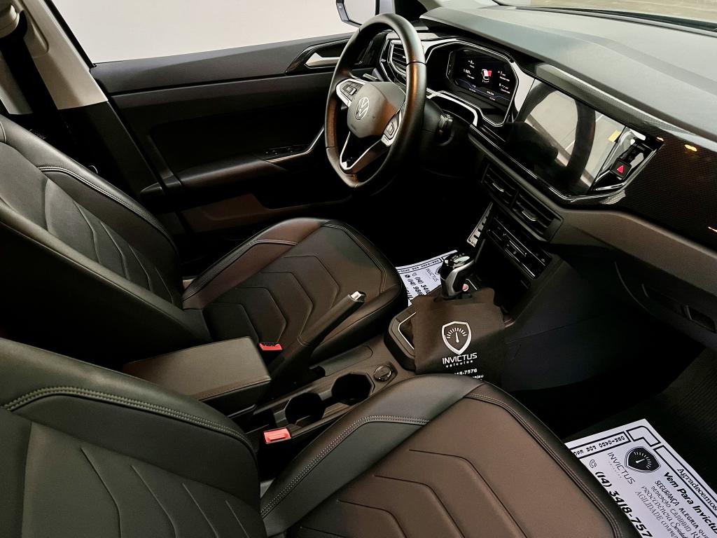VOLKSWAGEN Polo Hatch - Foto