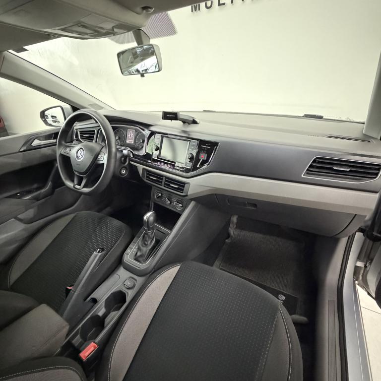 VOLKSWAGEN Polo Hatch - Foto