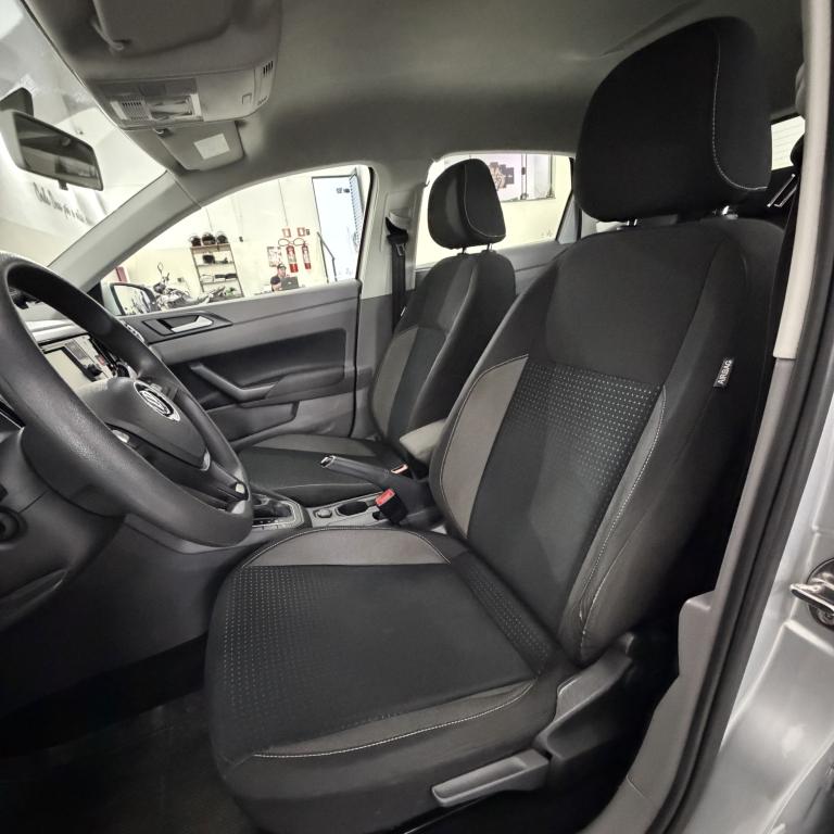 VOLKSWAGEN Polo Hatch - Foto