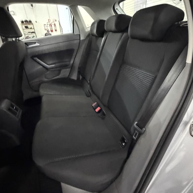 VOLKSWAGEN Polo Hatch - Foto
