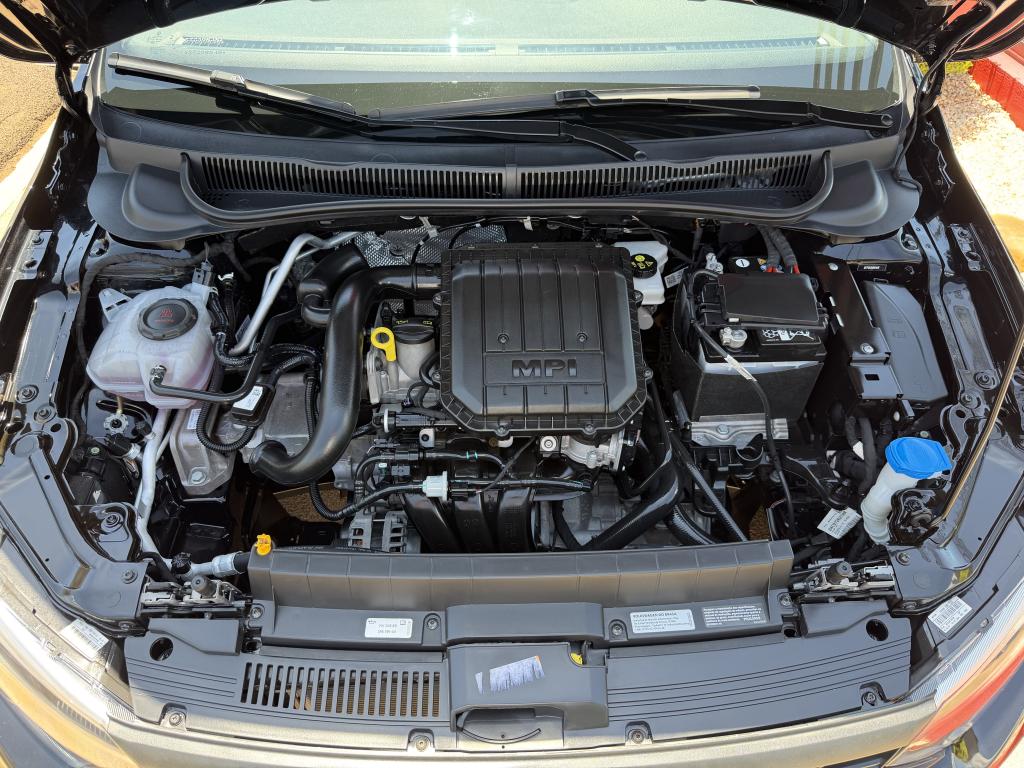 VOLKSWAGEN Polo Hatch - Foto