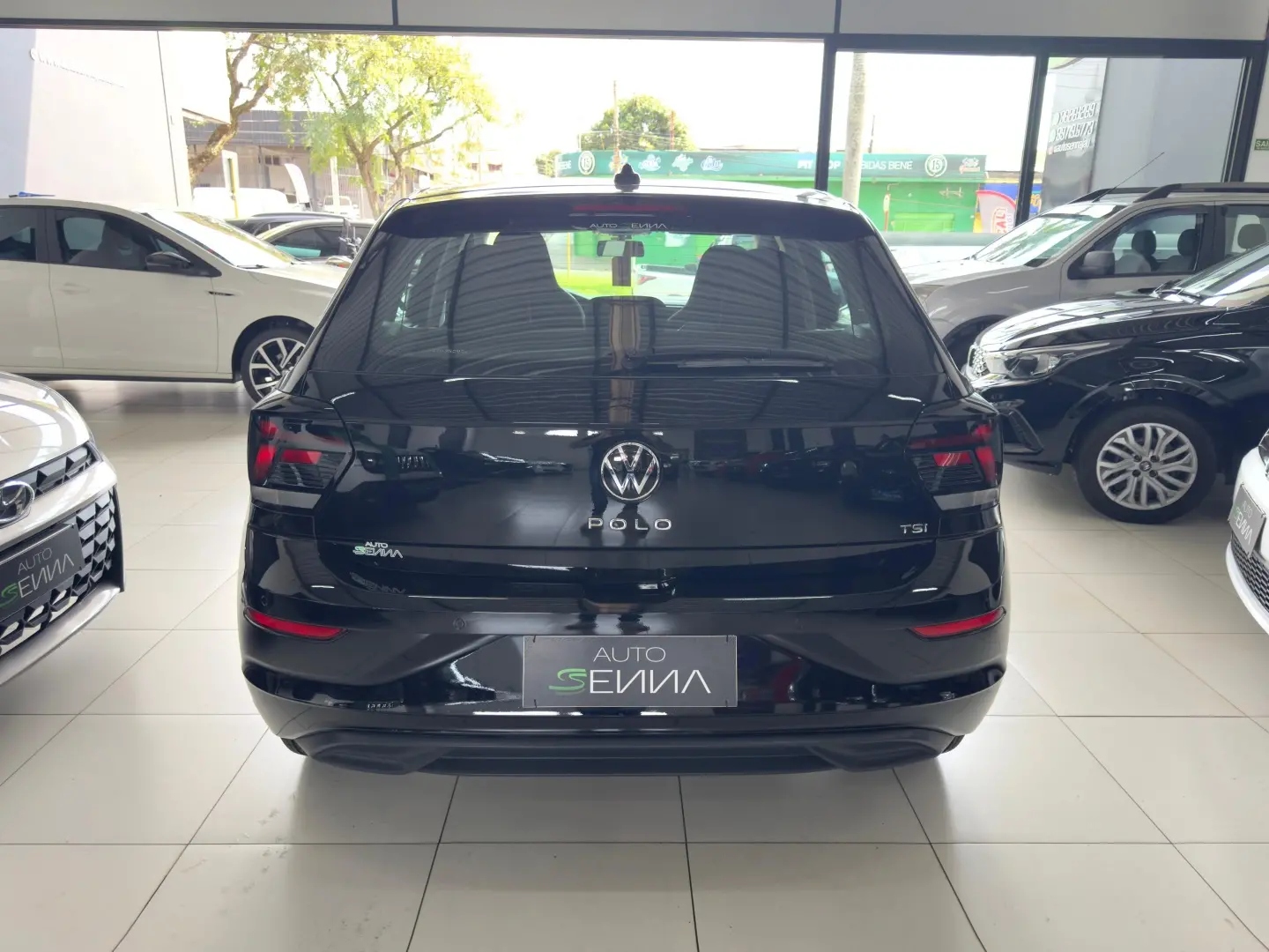 VOLKSWAGEN Polo Hatch - Foto