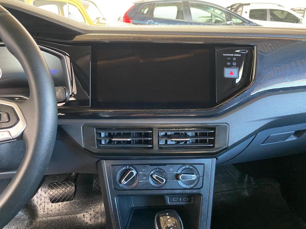 VOLKSWAGEN Polo Hatch - Foto
