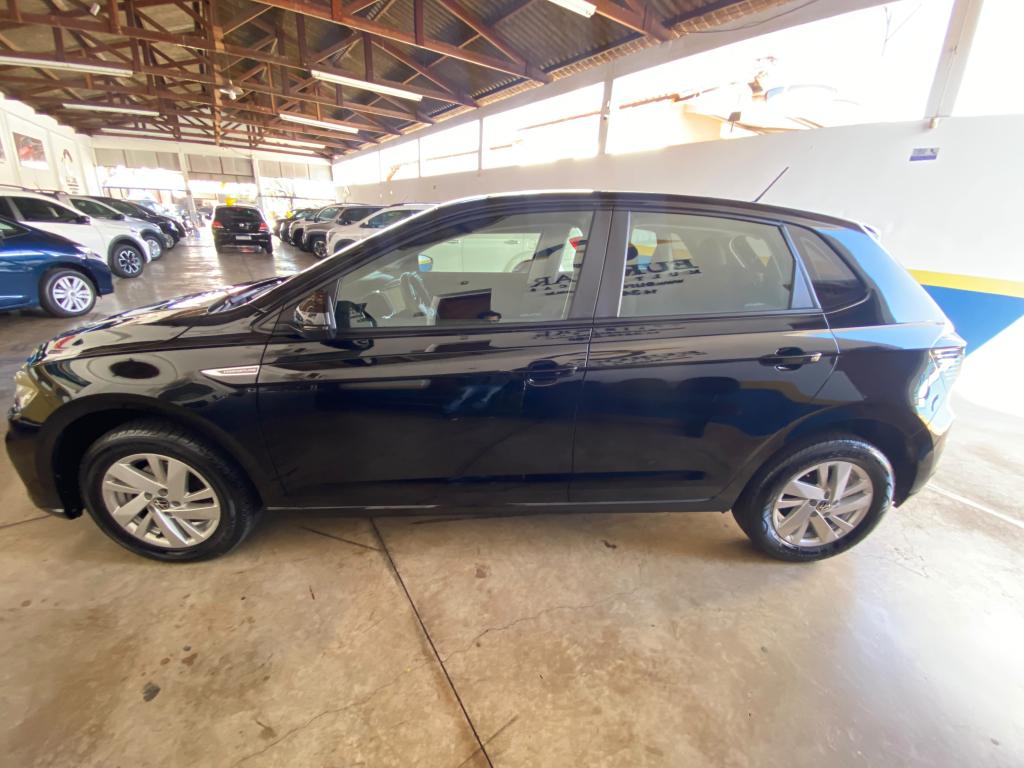 VOLKSWAGEN Polo Hatch - Foto