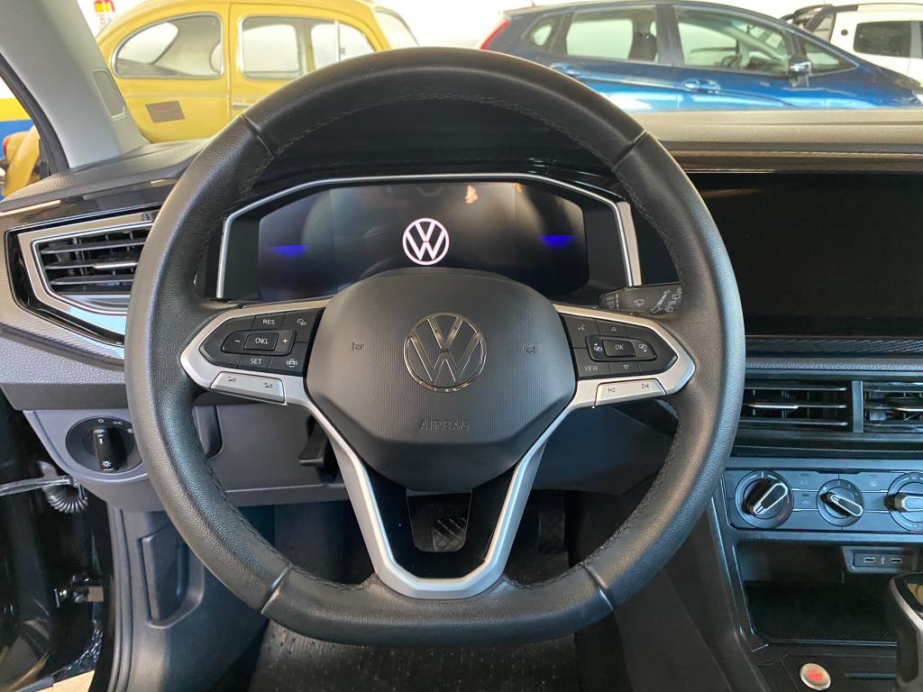VOLKSWAGEN Polo Hatch - Foto