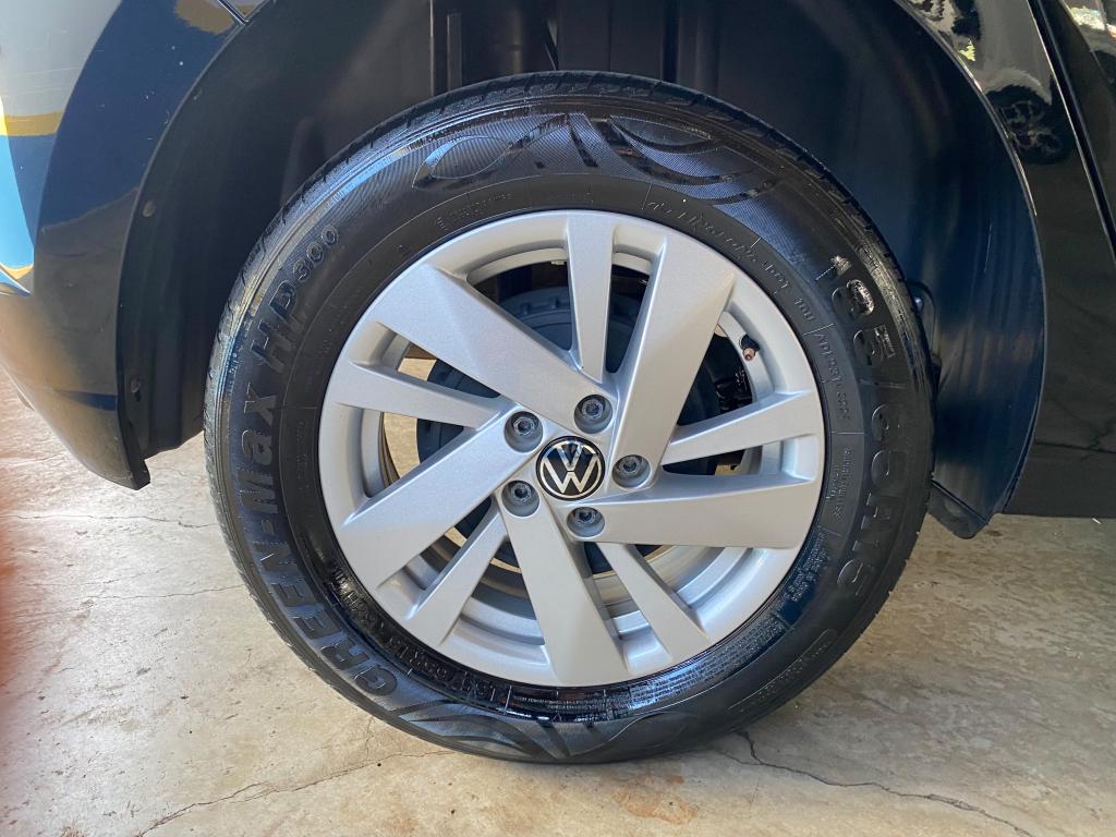 VOLKSWAGEN Polo Hatch - Foto